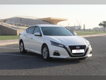 نيسان  ألتيما  2.5 اس  2021  اوتوماتيك  55,000 كم  4 سلندر  سحب امامي  سيدان  أبيض