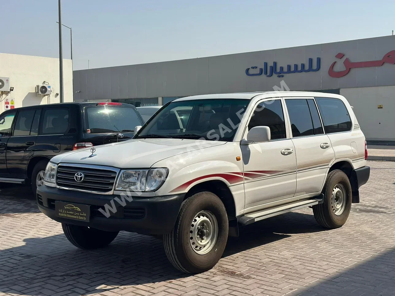 تويوتا لاند كروزر جي اكس 2003 اوتوماتيك 279,000 كم 6 سلندر دفع رباعي اس يو في أبيض