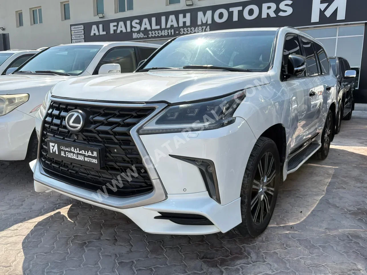 لكزس ال اكس 570 اس بلاك ايديشن 2012 اوتوماتيك 196,000 كم 8 سلندر دفع رباعي اس يو في أبيض