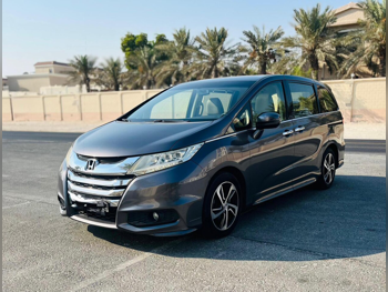 هوندا  أوديسي  تورنج  2016  اوتوماتيك  188,000 كم  6 سلندر  سحب امامي  فان \ باص  رمادي