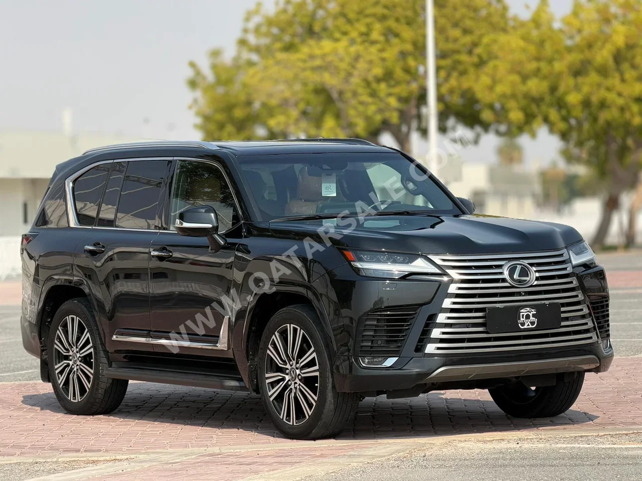 لكزس ال اكس 600 لكجري 2023 اوتوماتيك 64,000 كم 6 سلندر دفع كلي مستمر اس يو في أسود تحت الضمان