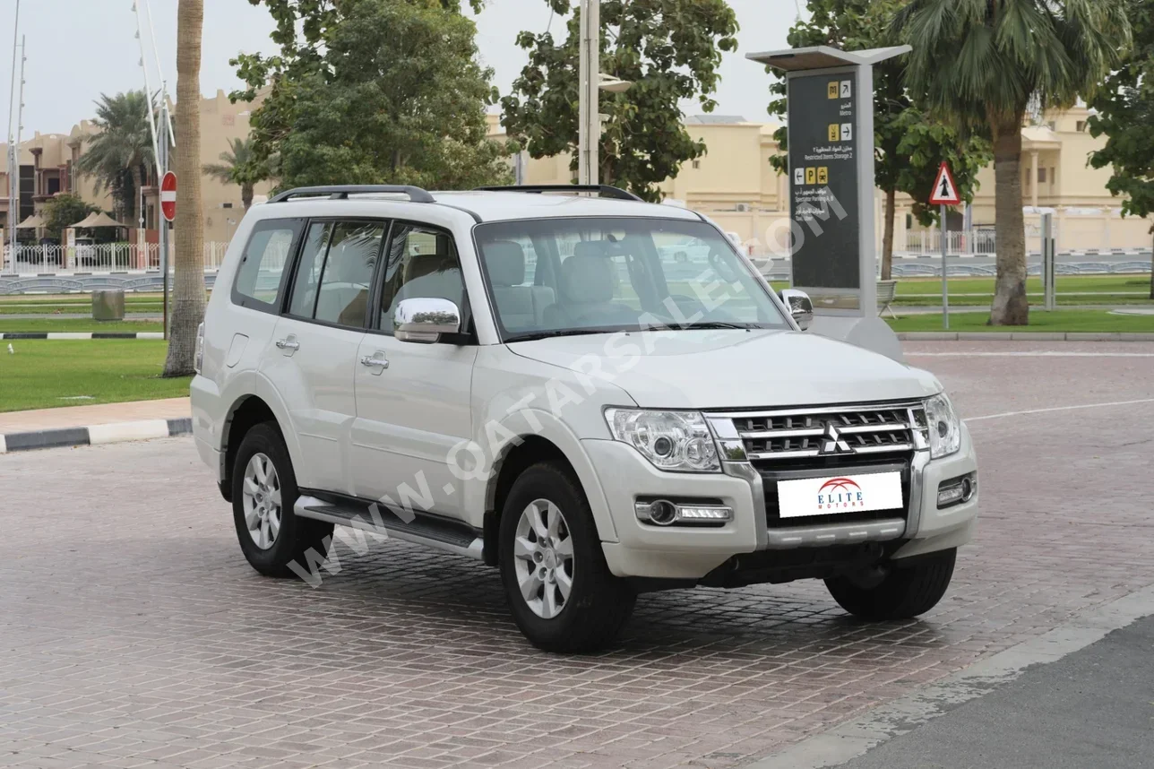 ميتسوبيشي باجيرو GLS 2020 اوتوماتيك 103,000 كم 6 سلندر دفع رباعي اس يو في فضي