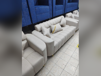 الأرائك والكنب والكراسي لايف ستايل  طقم كنب  - قماش  - اللون البيج