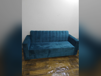 الأرائك والكنب والكراسي لايف ستايل  كنبة بثلاث مقاعد  - قماش  - أزرق