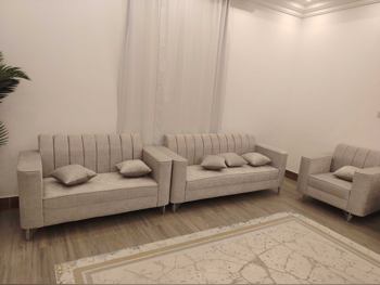 الأرائك والكنب والكراسي لايف ستايل  طقم كنب  - قماش  - اللون البيج