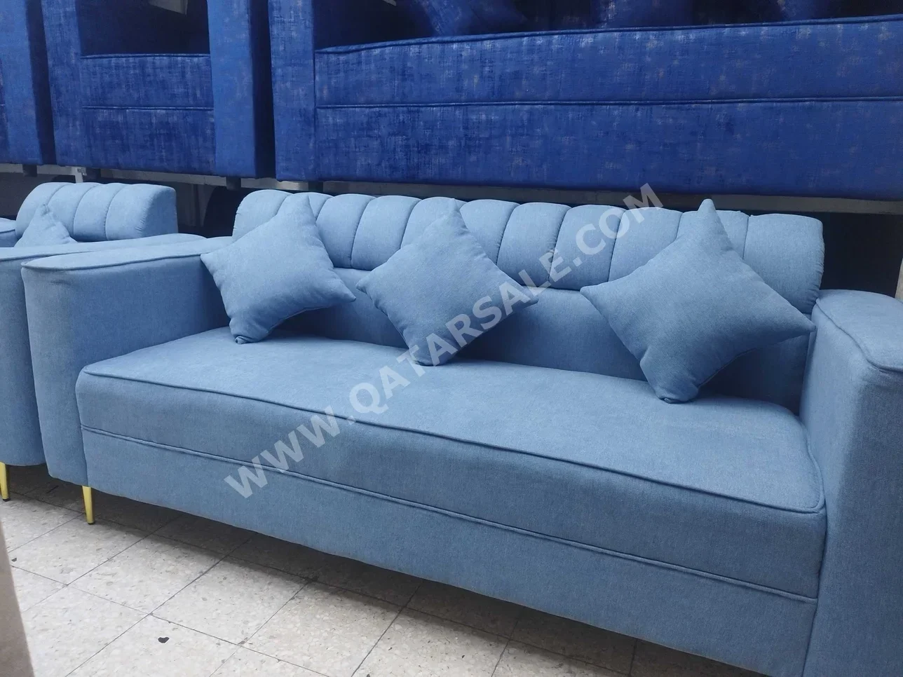 الأرائك والكنب والكراسي لايف ستايل  طقم كنب  - قماش  - أزرق