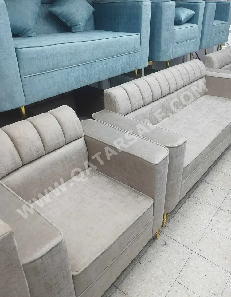 الأرائك والكنب والكراسي لايف ستايل  طقم كنب  - قماش  - اللون البيج