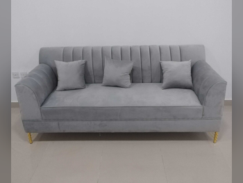 الأرائك والكنب والكراسي لايف ستايل  كنبة بثلاث مقاعد  - قماش  - اللون الرمادي