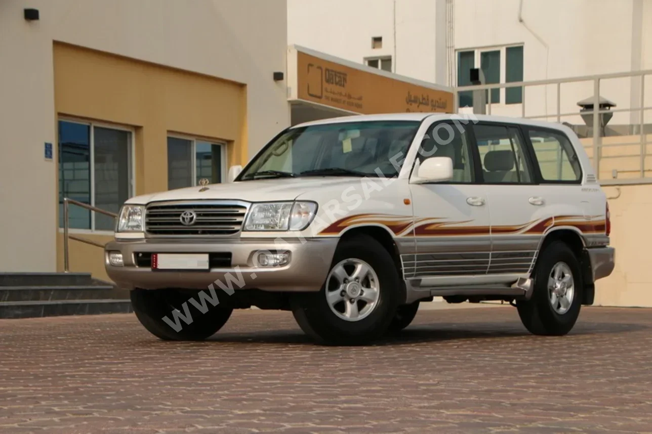 تويوتا لاند كروزر جي اكس ار 2005 اوتوماتيك 460,000 كم 6 سلندر دفع رباعي اس يو في أبيض