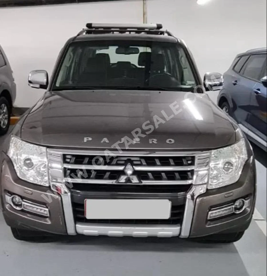 ميتسوبيشي  باجيرو  3.8  2016  اوتوماتيك  196,000 كم  6 سلندر  دفع رباعي  اس يو في  رمادي