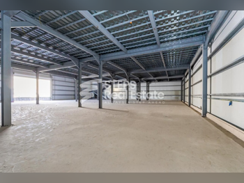Warehouses & Stores - Al Wakrah - Barkit Al Awamer -Area Size: 2000 Square Meter