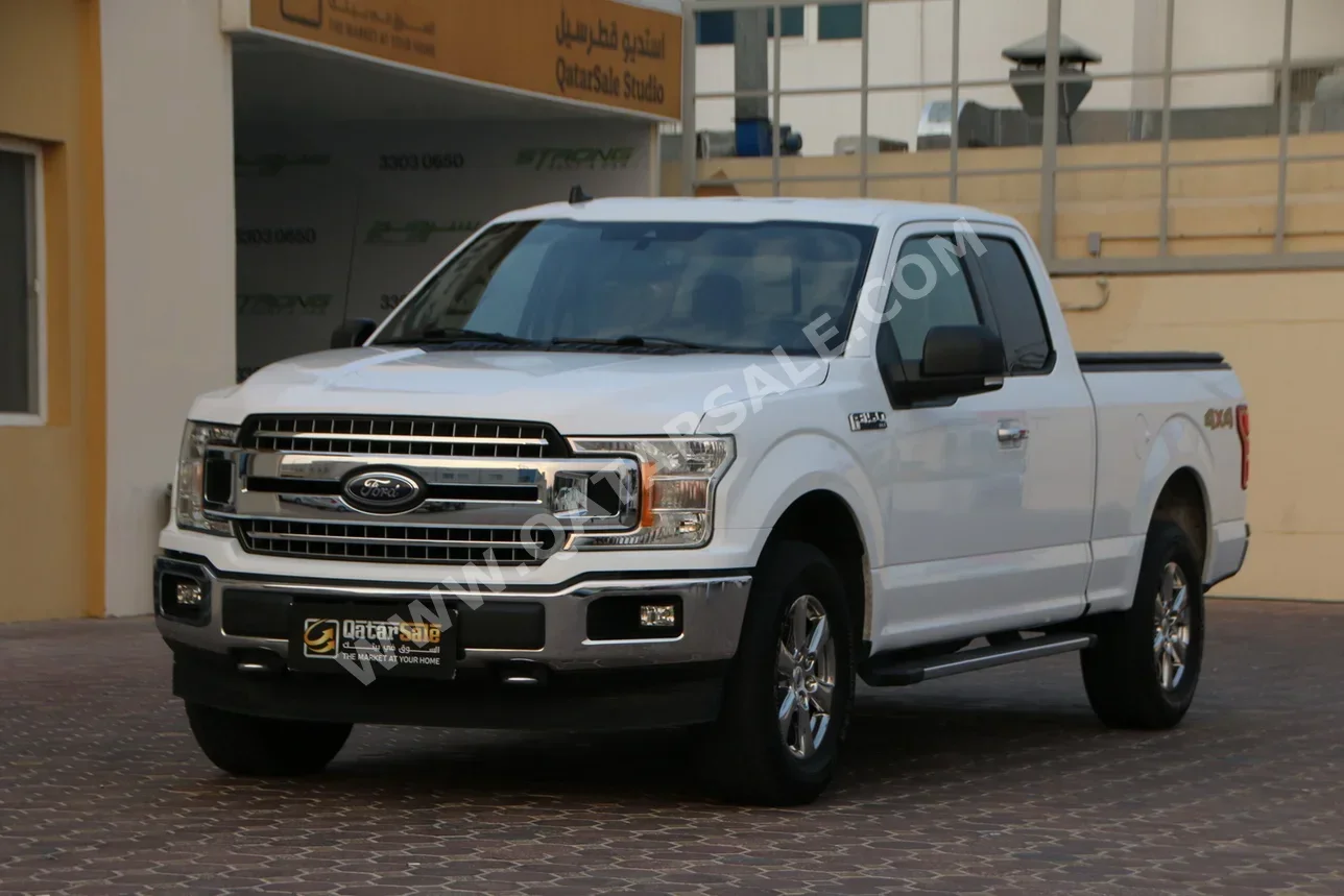 فورد أف 150 2019 اوتوماتيك 203,000 كم 6 سلندر دفع رباعي بيكب أبيض