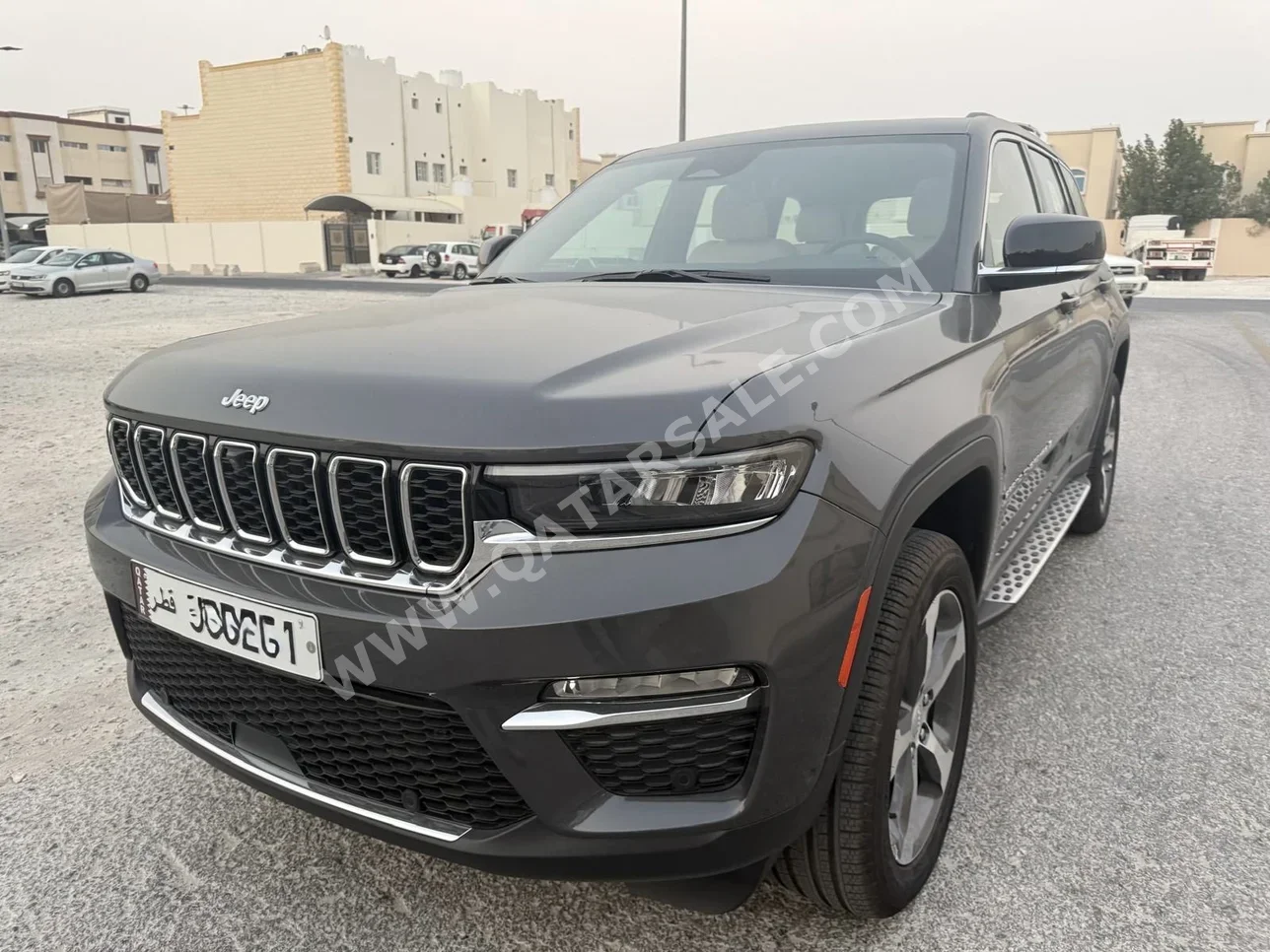 جييب  جراند شيروكي  ليميتد  2025  اوتوماتيك  0 كم  6 سلندر  دفع رباعي  اس يو في  رمادي  تحت الضمان