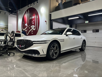 Genesis  G90  2023  Automatic  29,000 Km  6 Cylinder  All Wheel Drive (AWD)  Sedan  White  With Warranty