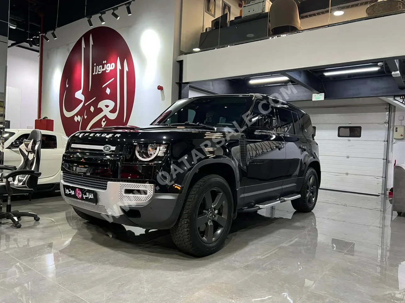 لاند روفر  ديفيندر  110  2024  اوتوماتيك  7,000 كم  6 سلندر  دفع رباعي  اس يو في  أسود  تحت الضمان