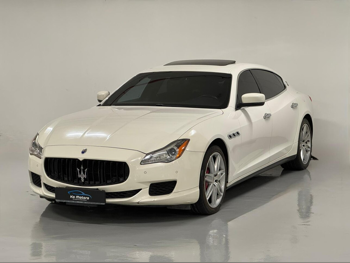 مزاراتي كواتروبورتي 2015 اوتوماتيك 79,000 كم 6 سلندر دفع خلفي سيدان أبيض