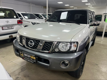 نيسان باترول سوبر سفاري 2019 اوتوماتيك 43,000 كم 6 سلندر دفع رباعي اس يو في أبيض