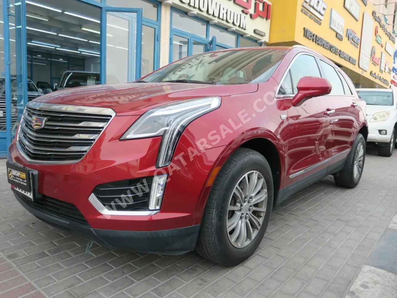 كاديلاك اكس تي 5 2019 اوتوماتيك 92,000 كم 6 سلندر دفع رباعي اس يو في عنابي