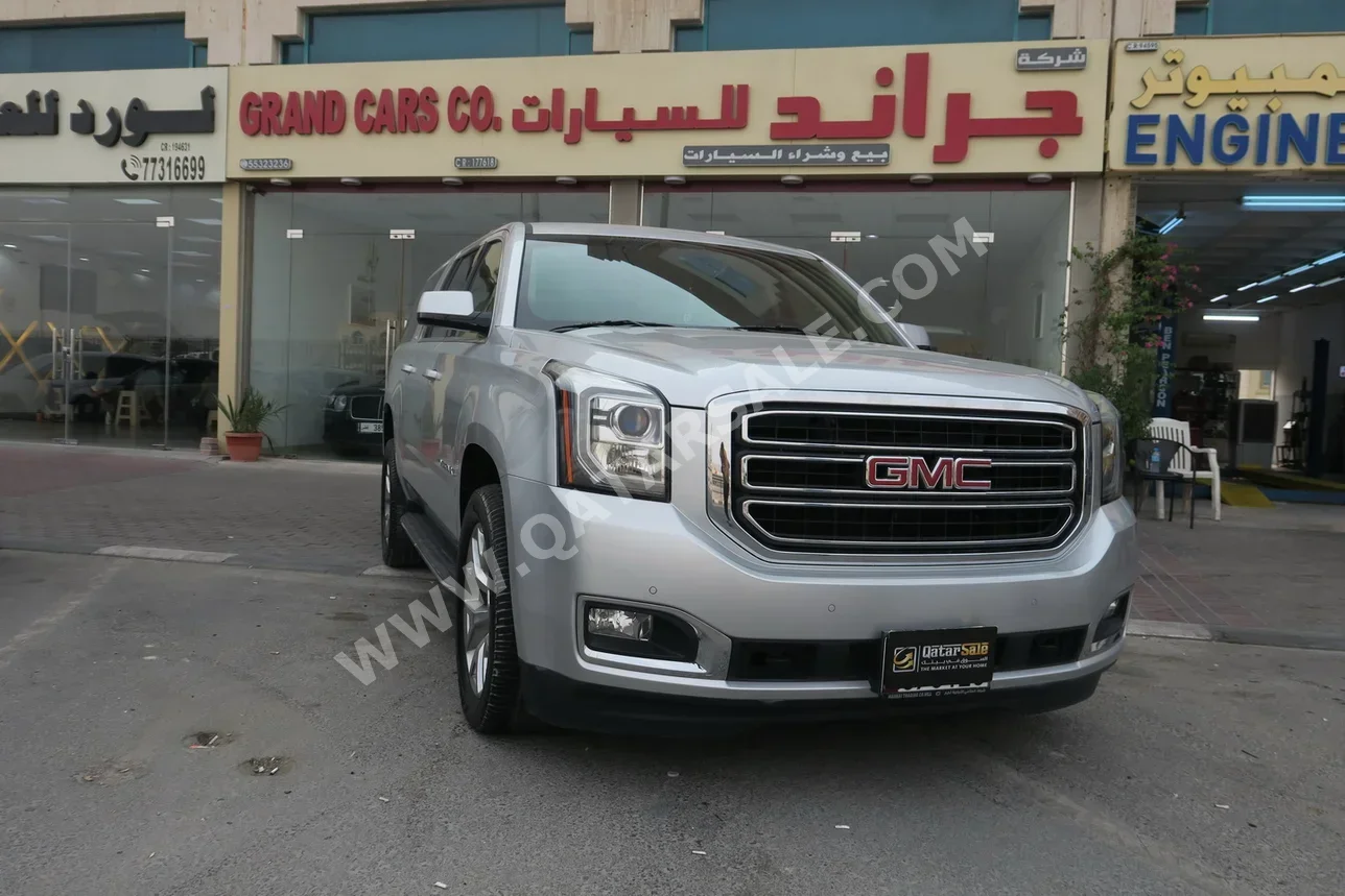 جي ام سي يوكون اكس إل 2015 اوتوماتيك 84,000 كم 8 سلندر دفع رباعي اس يو في فضي