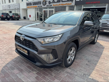 Toyota Rav 4 2025 Automatic 500 Km 4 Cylinder Four Wheel Drive (4WD) SUV Gray With Warranty
