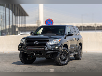 Lexus  LX  570 S  2015  Automatic  79,000 Km  8 Cylinder  Four Wheel Drive (4WD)  SUV  Black