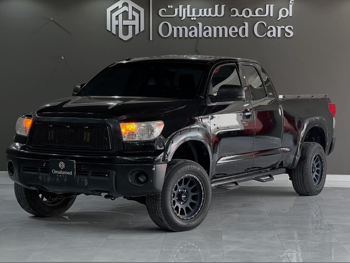 تويوتا  تندرا  2012  اوتوماتيك  278,000 كم  8 سلندر  دفع رباعي  بيكب  أسود