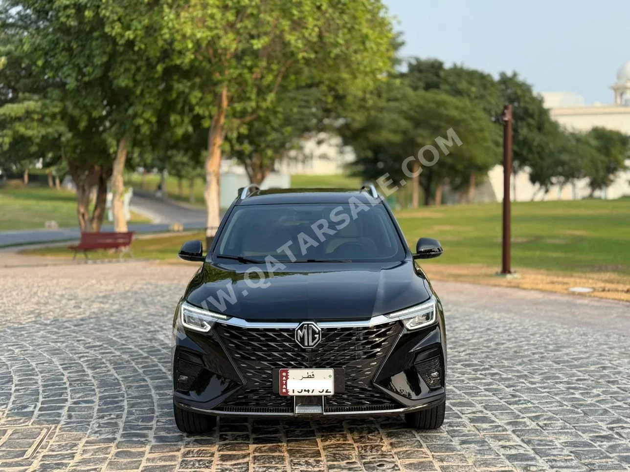 ام جي ار اكس5 إس يو في 4 في 4 أسود 2026