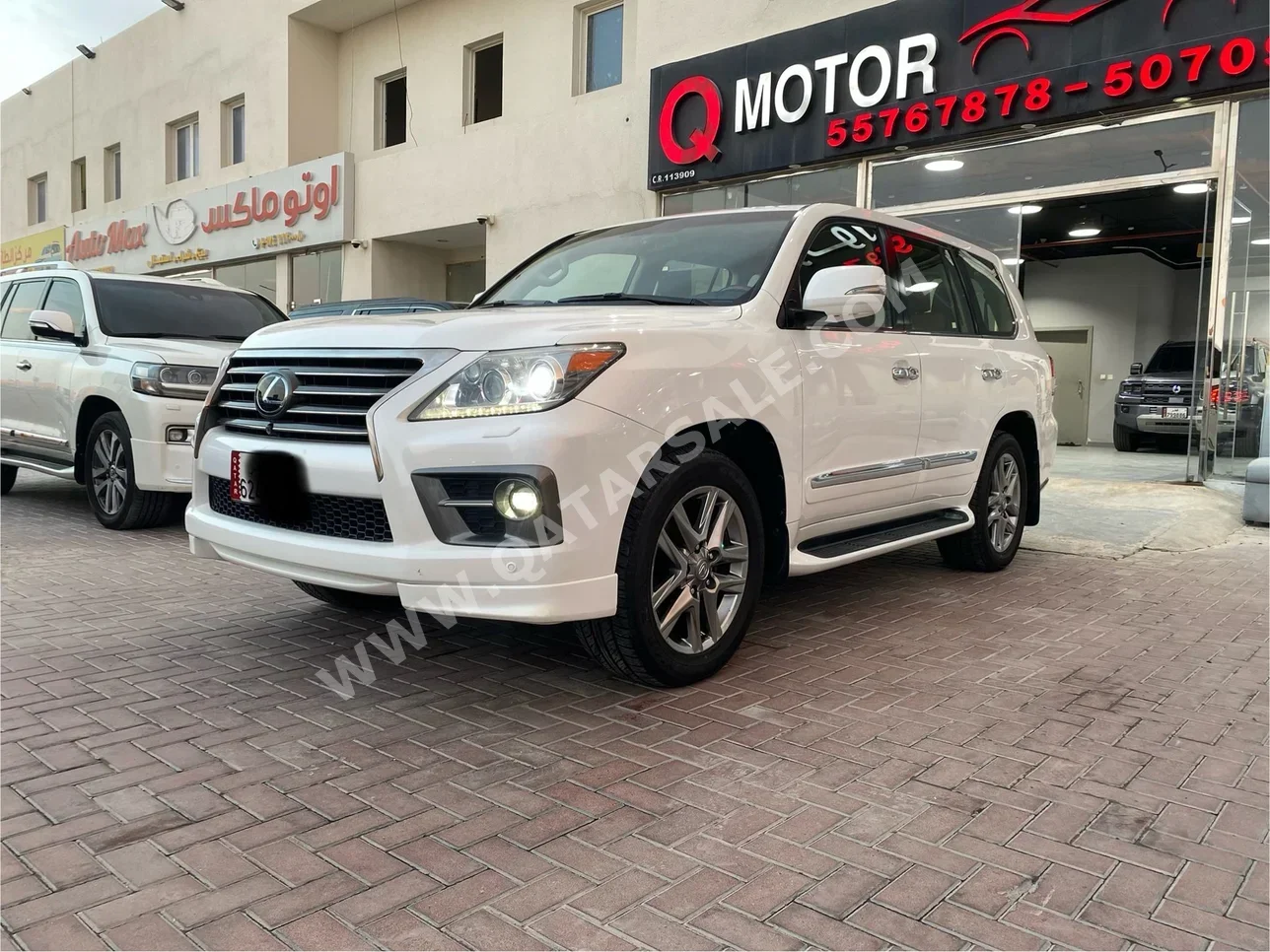 لكزس ال اكس 570 2014 اوتوماتيك 91,000 كم 8 سلندر دفع رباعي اس يو في أبيض