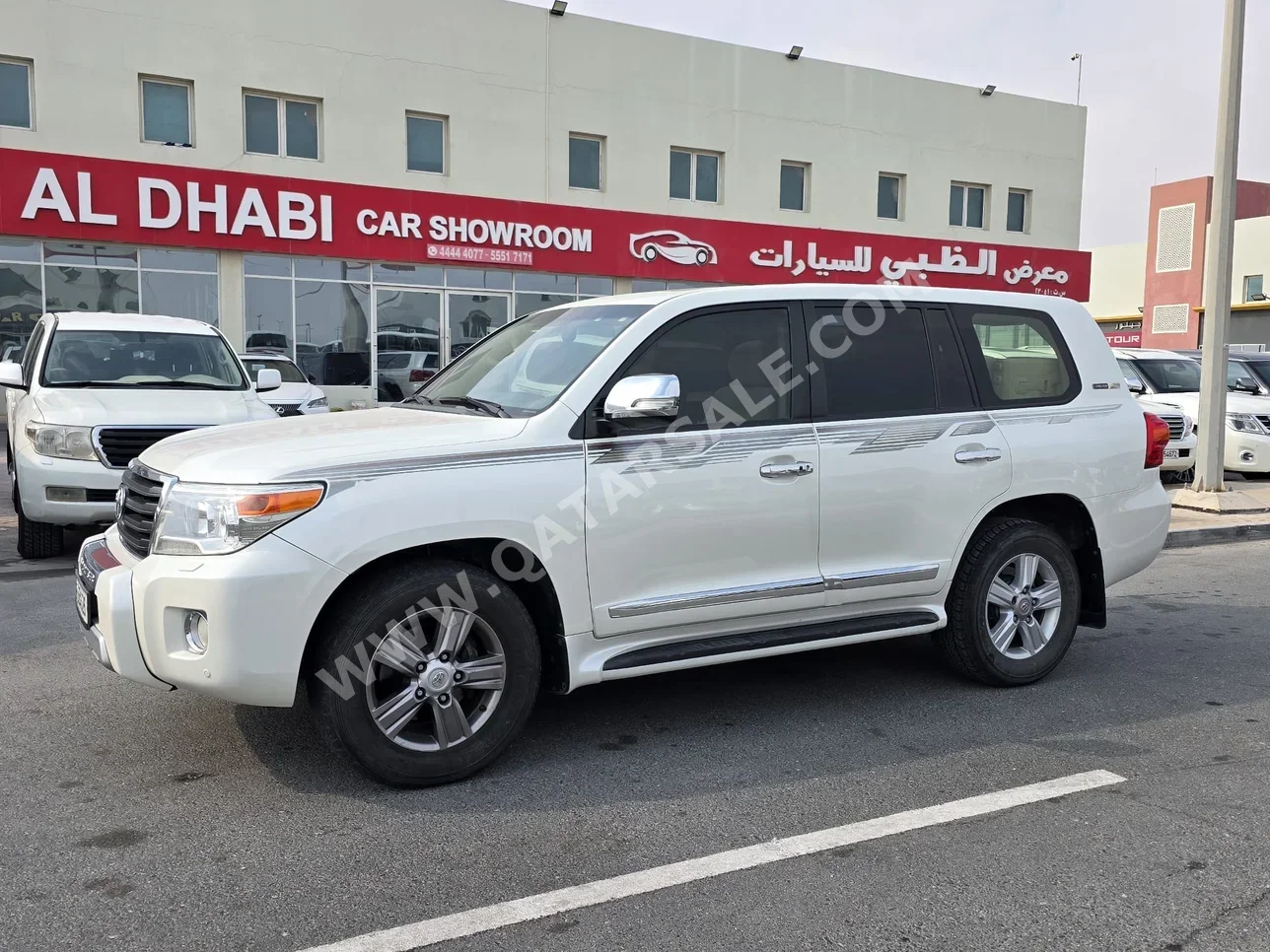 Toyota  Land Cruiser  GXR  2015  Automatic  171,000 Km  6 Cylinder  Four Wheel Drive (4WD)  SUV  White