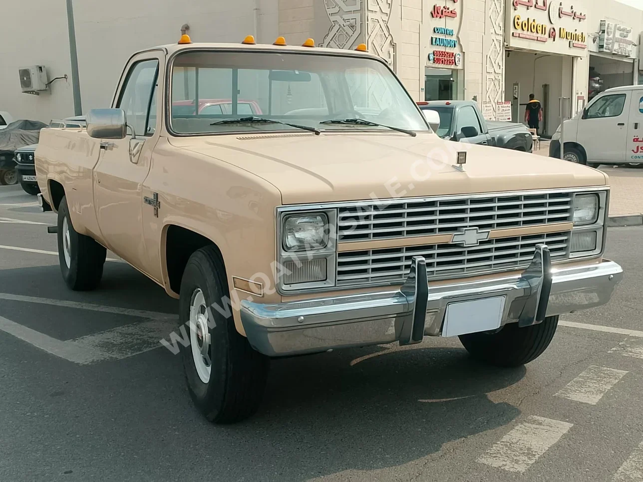 شفروليه سلفرادو 1984 اوتوماتيك 129,000 كم 8 سلندر دفع رباعي بيكب بيج