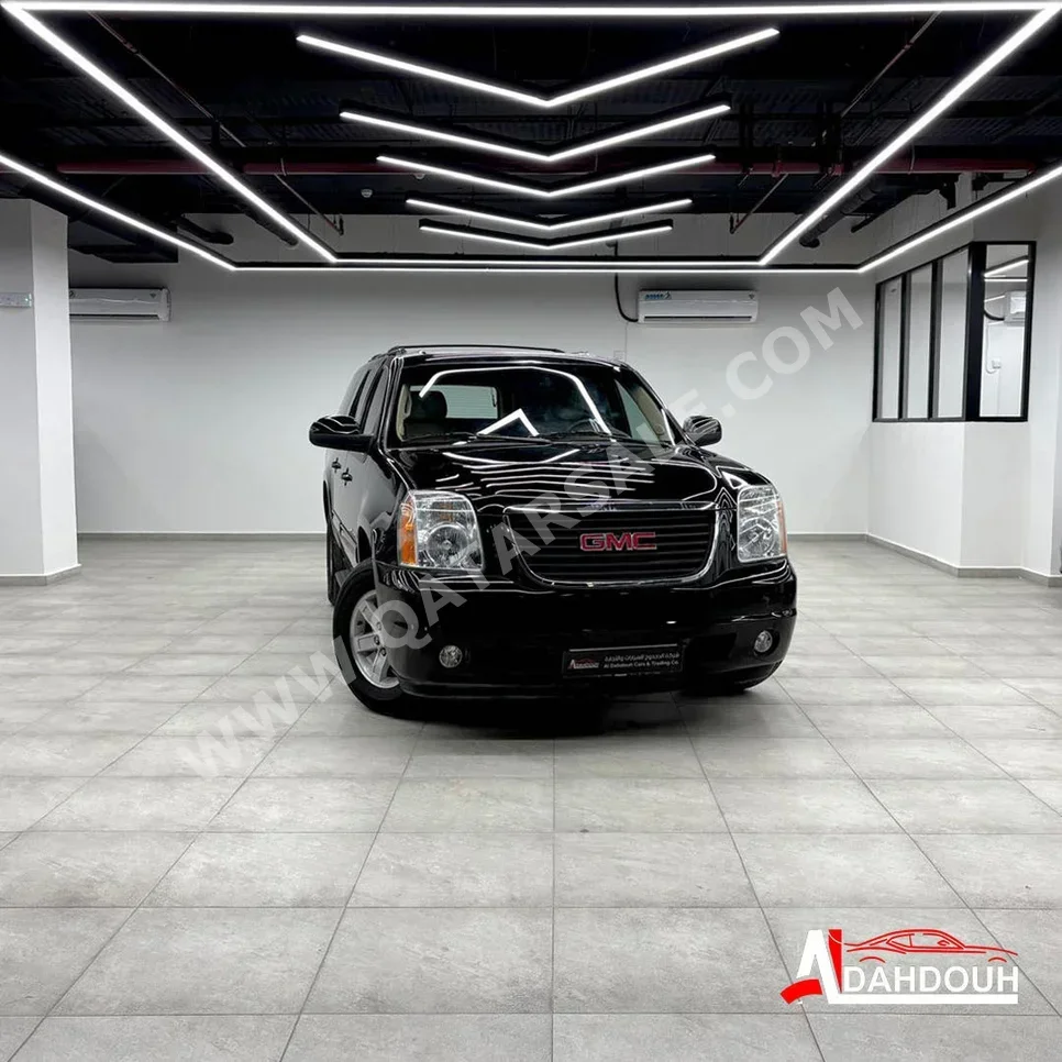 جي ام سي يوكون اكس إل 2012 اوتوماتيك 66,000 كم 8 سلندر دفع خلفي اس يو في أسود