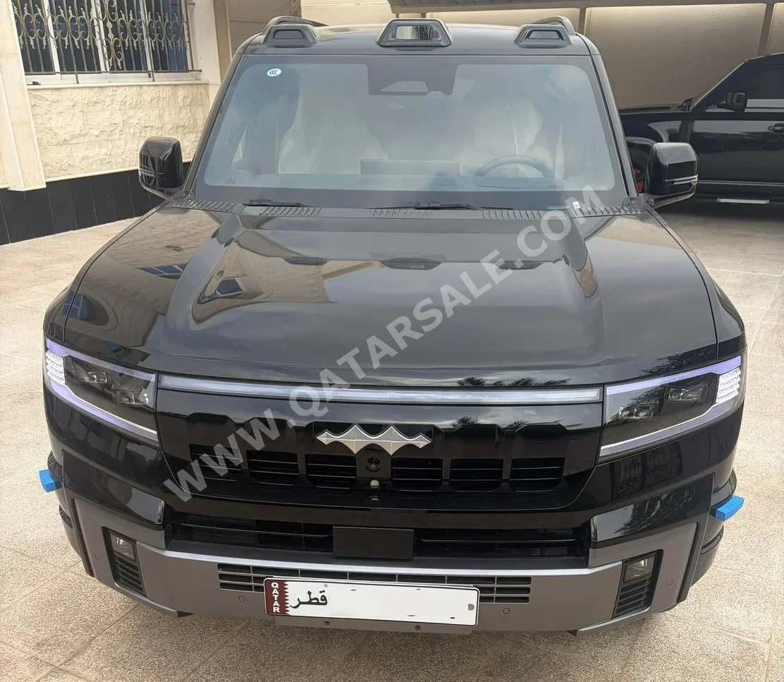 بي واي دي ليوبارد 8 فلاك شب 2025 اوتوماتيك 0 كم 4 سلندر دفع رباعي اس يو في أسود تحت الضمان