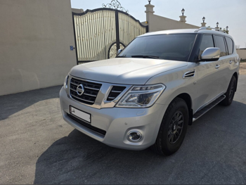 نيسان  باترول  تيتانيوم  2017  اوتوماتيك  154,000 كم  8 سلندر  دفع رباعي  اس يو في  فضي