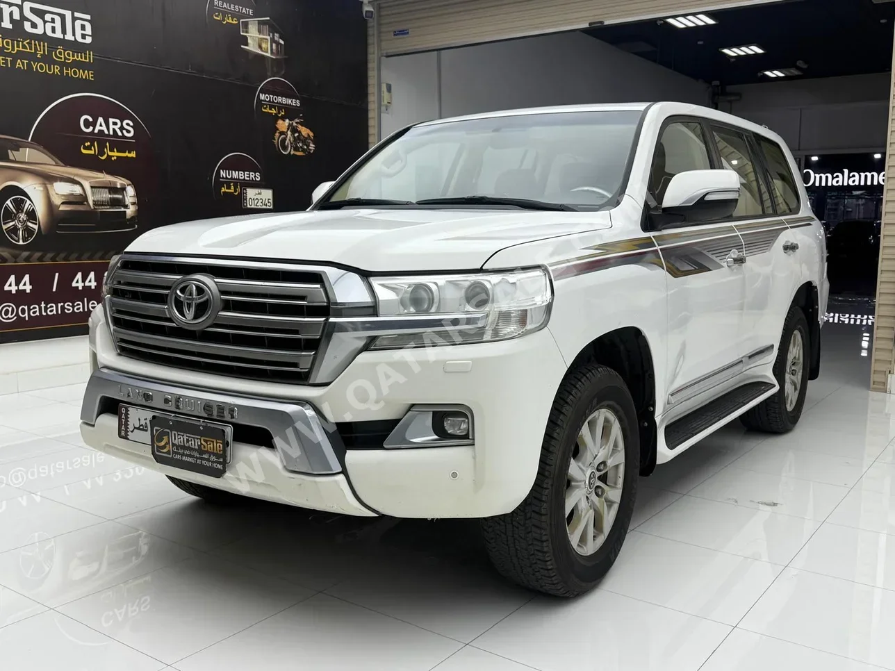 تويوتا لاند كروزر جي اكس ار 2016 اوتوماتيك 564,000 كم 8 سلندر دفع رباعي اس يو في أبيض