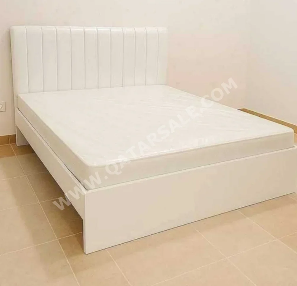 الأسّرة - كينج  - أبيض