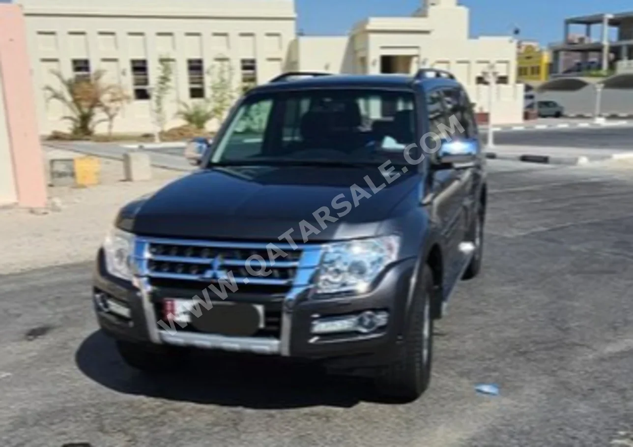 Mitsubishi  Pajero  3.5  2019  Automatic  85,000 Km  6 Cylinder  Four Wheel Drive (4WD)  SUV  Dark Gray