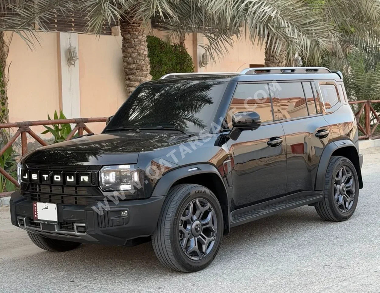 Jetour  T2  Luxury  2025  Automatic  29,000 Km  4 Cylinder  Four Wheel Drive (4WD)  SUV  Black  With Warranty