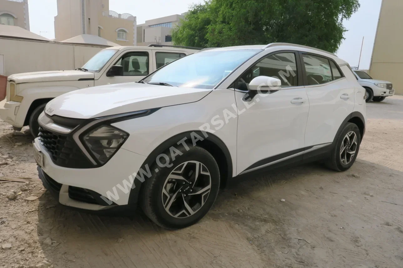 Kia  Sportage  2023  Automatic  140,000 Km  4 Cylinder  Four Wheel Drive (4WD)  SUV  White
