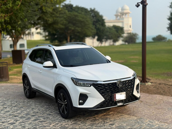 ام جي  ار اكس5  إس يو في 4 في 4  أبيض  2026