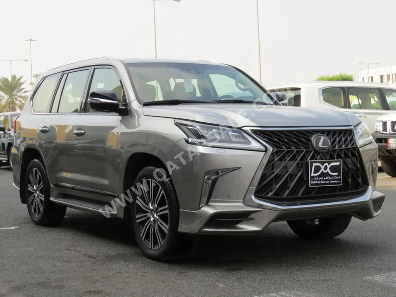Lexus  LX  570 S  2018  Automatic  251,000 Km  8 Cylinder  Four Wheel Drive (4WD)  SUV  Sonic Titanium