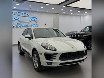 Porsche  Macan  S  2017  Automatic  54,000 Km  6 Cylinder  Four Wheel Drive (4WD)  SUV  White