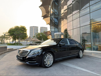 Mercedes-Benz  Maybach  S500  2016  Automatic  33,000 Km  8 Cylinder  Four Wheel Drive (4WD)  Sedan  Black