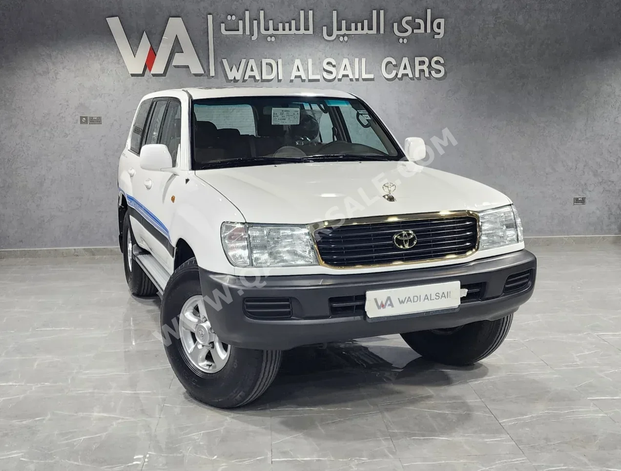 تويوتا  لاند كروزر  جي اكس ار  2000  عادي  550,000 كم  6 سلندر  دفع رباعي  اس يو في  أبيض