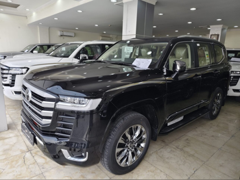تويوتا  لاند كروزر  في اكس ار توين توربو  2025  اوتوماتيك  0 كم  6 سلندر  دفع رباعي  اس يو في  أسود  تحت الضمان