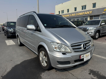 مرسيدس - بنز فيانو 2014 اوتوماتيك 85,000 كم 4 سلندر دفع خلفي فان \ باص فضي