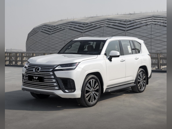 Lexus  LX  600 Luxury  2024  Automatic  14,000 Km  6 Cylinder  Four Wheel Drive (4WD)  SUV  White  With Warranty