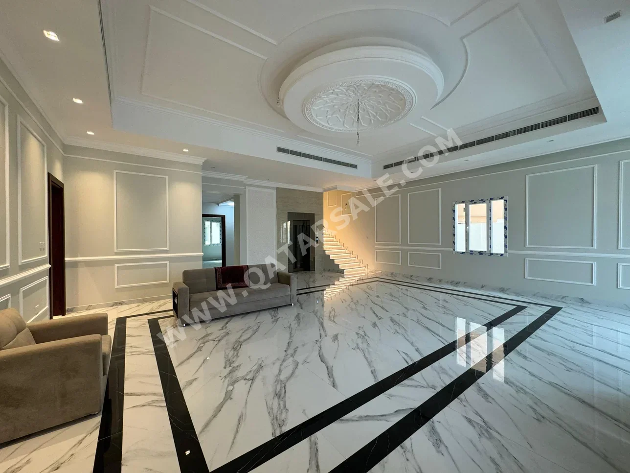 سكن عائلي  - غير مفروشة  - الدوحة  - الدحيل  - 7 غرف نوم