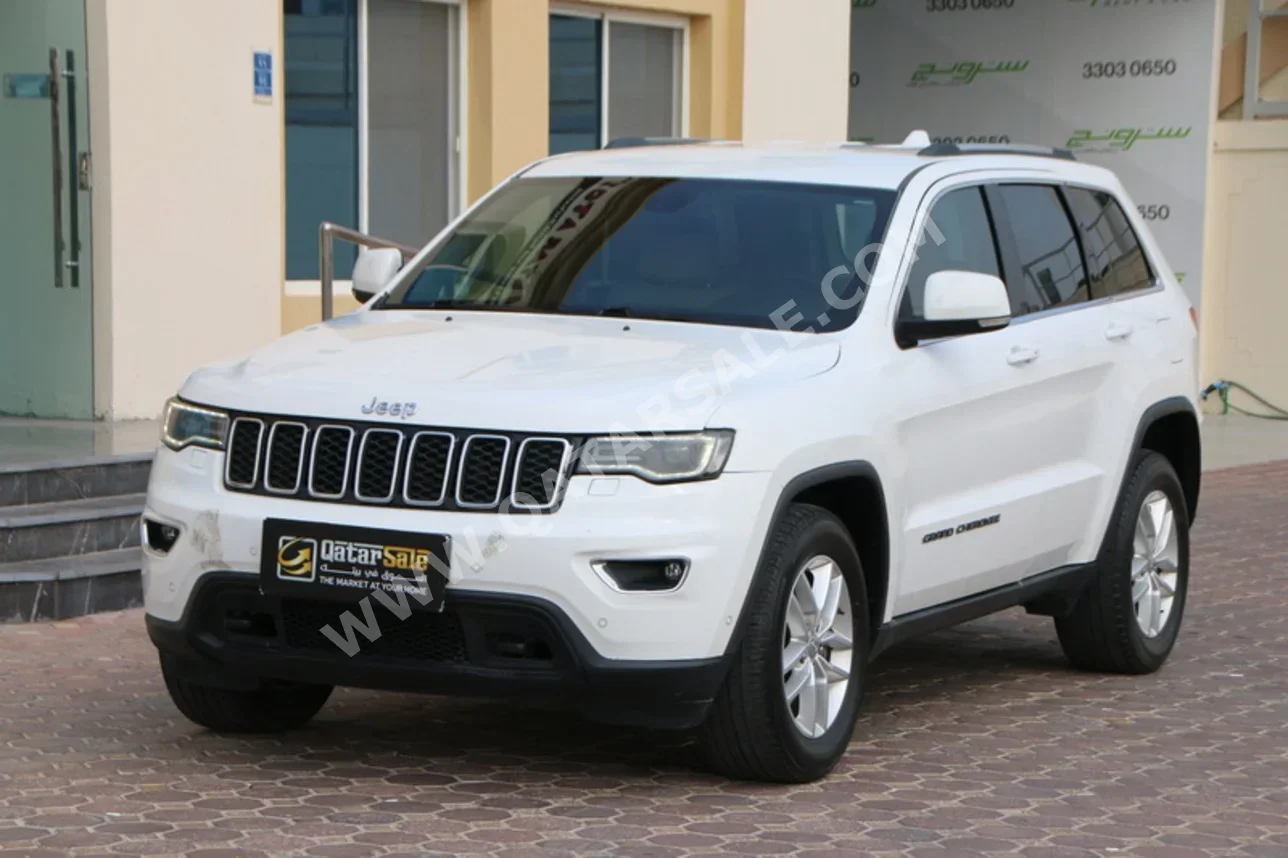 Jeep  Grand Cherokee  Laredo  2017  Automatic  123,000 Km  6 Cylinder  Four Wheel Drive (4WD)  SUV  White
