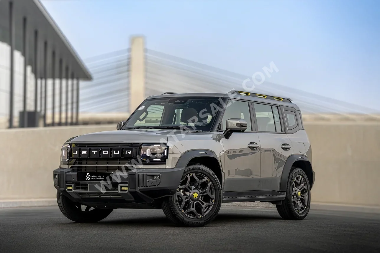 Jetour  T2  Luxury  2024  Automatic  21,000 Km  4 Cylinder  Four Wheel Drive (4WD)  SUV  Dark Gray  With Warranty