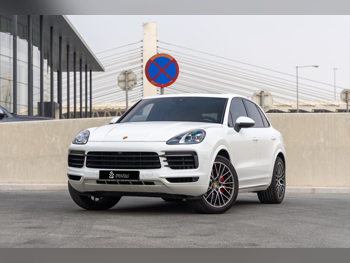 بورش  كيان  2022  اوتوماتيك  55,000 كم  6 سلندر  دفع رباعي  اس يو في  أبيض  تحت الضمان